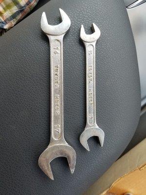 Fun Toyota wrenches from an old Land Rover.