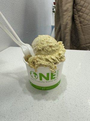 Double scoop with pistachio & chips ahoy gelato