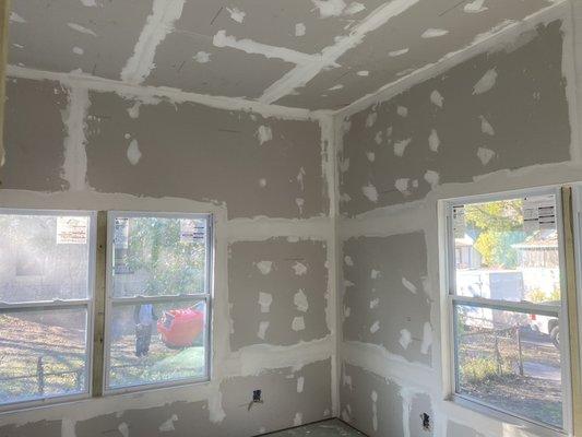 1/2 Drywall hang/Mud