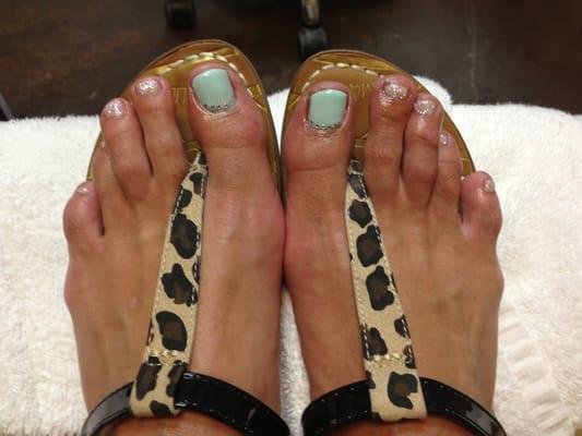 Summer toes by Kelly!