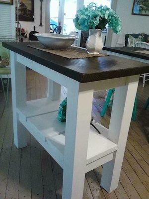 Small kitchen Island custom finishes