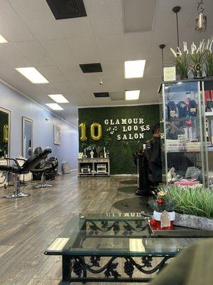 Glamour Looks Salon And Spa