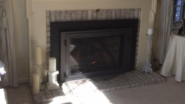 Propane fireplace insert