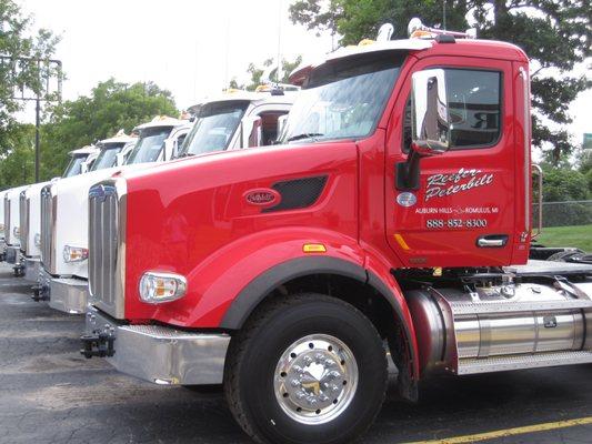 Reefer Peterbilt http://www.reeferpeterbilt.com