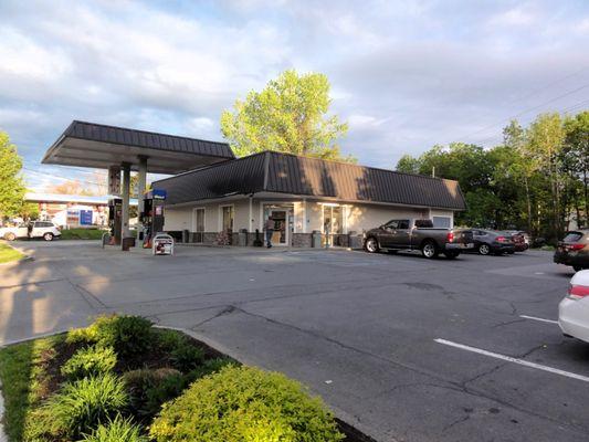 This shop was remodeled in 2019. This is the view from the parking lot.