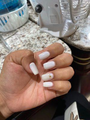 nails