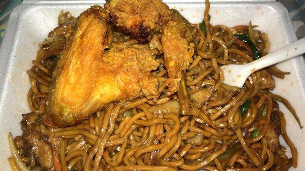 Chicken lo mein