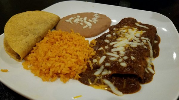 Enchilada Dinner. (1 Cheese 1 Beef)