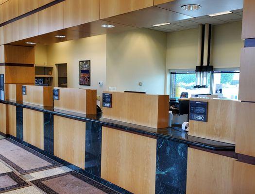 The teller line at the First American Bank Geneva branch