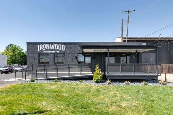 Ironwood Automotive, 2104 N Hamilton St