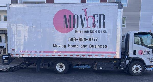 Movher operates with technology to inventory your items and has all the equipment needed to securely transport and deliver your belongings.