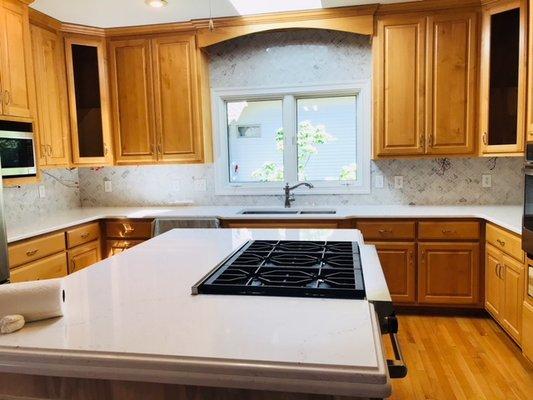 Marble arabesque backsplash