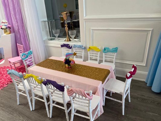 Kids Table Area