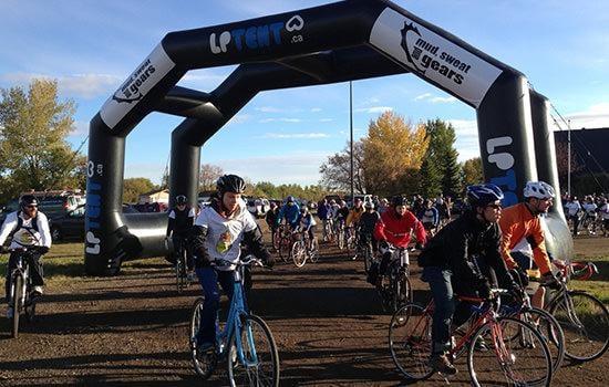 The inflatable arch is on the starting bang of your sport race!