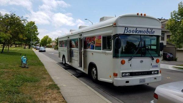 AC Library Bookmobile stops here