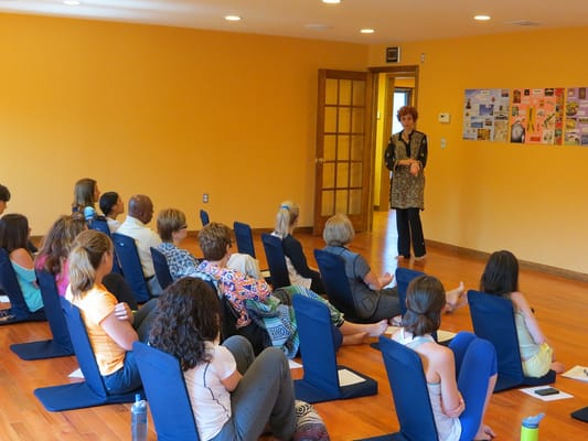 Workshop: Many listen attentively to our Fundamentals of Ayurveda workshop.