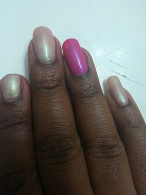 This is Not a week old job this is only 2days old. Gel polish is supposed to last weeks.