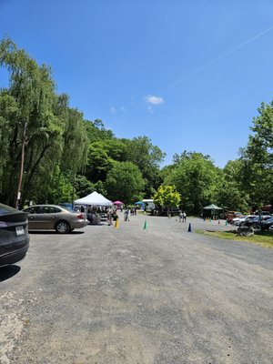 Pathway into farmers Market