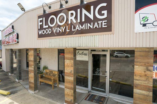 Wood flooring specialist 77581