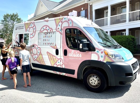 Alsies Ice Cream Truck