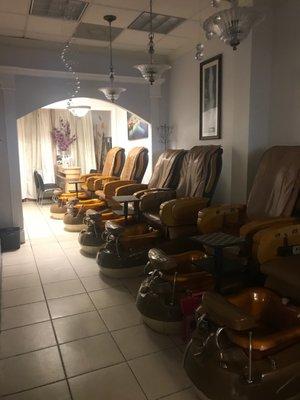 spa chairs for pedicures