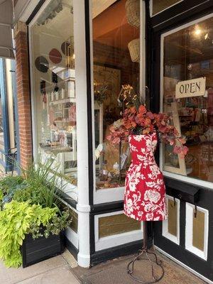 Entrance to The Grateful Gourmet shop in Galena, Illinois.