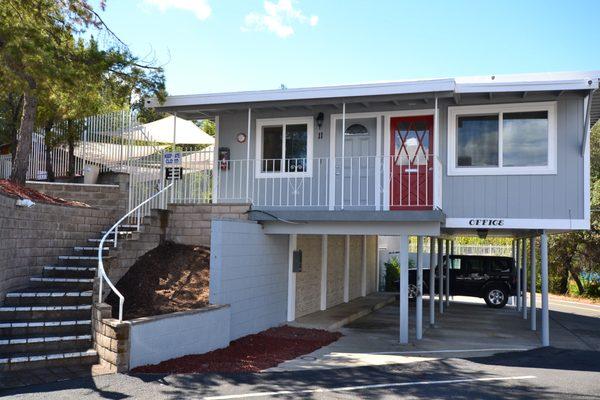 Sunset Terrace Apartments