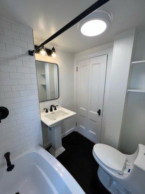 Farmhouse bathroom