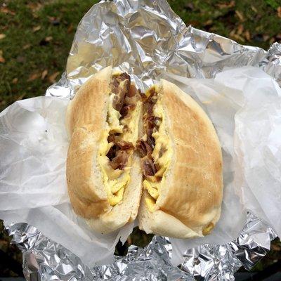 Bacon egg and cheese un/foiled