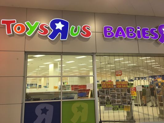 Very sad to see this location and all toys r us close! June 27th, 2018