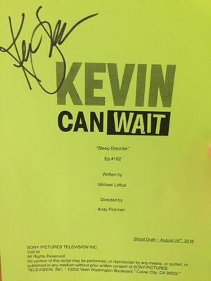 Kevin James signed covers of the script for the show that was taped for all audience members.