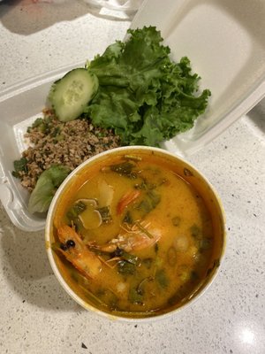 Creamy Tom yum and chicken laab