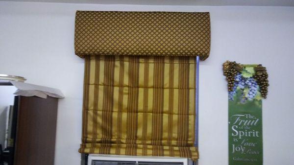 Cornice box with Roman shades