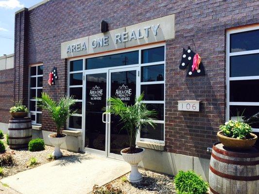 Area One Realty is geared up for the first Saturday in May and the running of the Kentucky Derby.