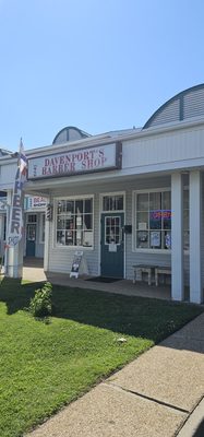 Davenport's Barber Shop