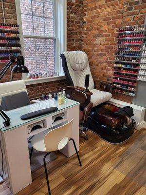 Nail Art Station ! Gorgeous and the latest trends.