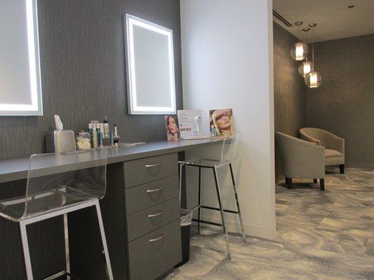 Brow Bar | Makeup Station