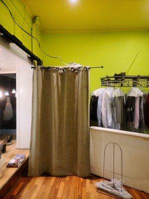 Fitting room for alterations