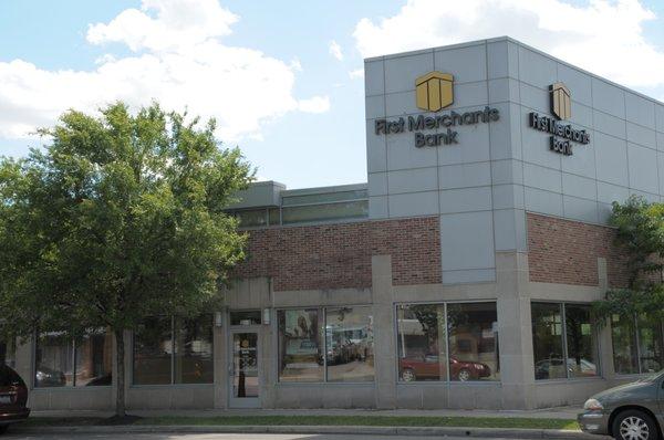 First Merchants Bank on North High Street Columbus OH