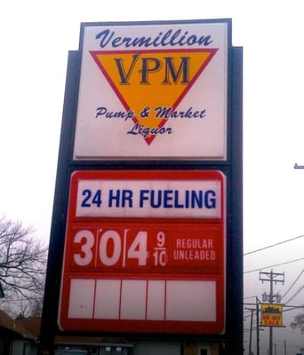 Locally owned & ran. Stop by for the cheapest gasoline in the metro area!