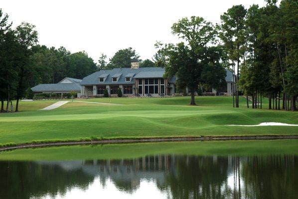 Hole #18 with Clubhouse in background.