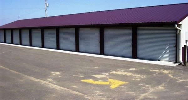 Northwest Storage facility photo showing units in first row.