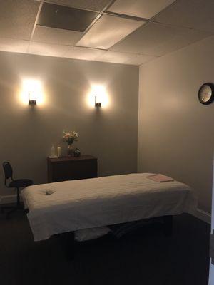 Relaxing atmosphere very helpful and knowledgeable license massage therapy