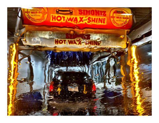 Hot Wax Shine! Extra 3$ Jet Bright Car Wash . Pretty Nice! Different Location! Still Great! Lot of Space! Great Vacuums! Basic 3$! Cool!