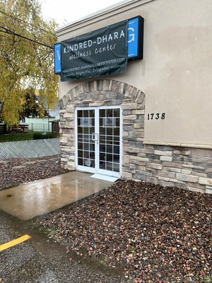 Just opened! www.Kindred-DharaWellnessCenter.com  front entrance with ramp for accessibility.