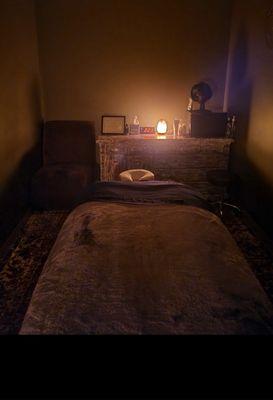 Warm bed, relaxing music, aroma therapy and soft lighting is the perfect combination for an excellent massage.