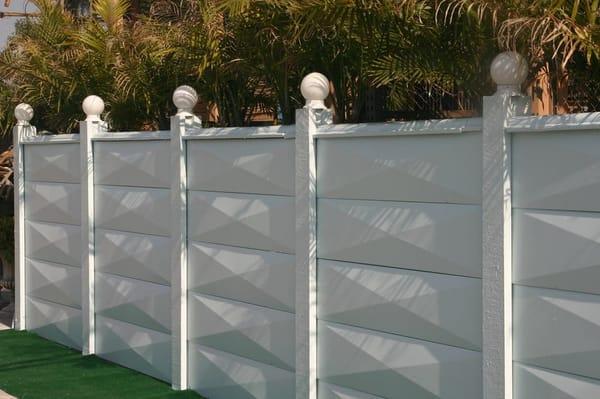 Diamond Precast Fence