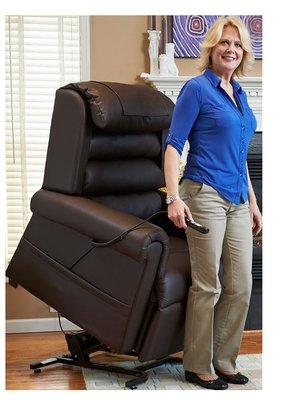 Phoenix lift chair recliners by Pride seat leather-like liftchairs and golden 2-motor infinite position zero gravity reclinin...