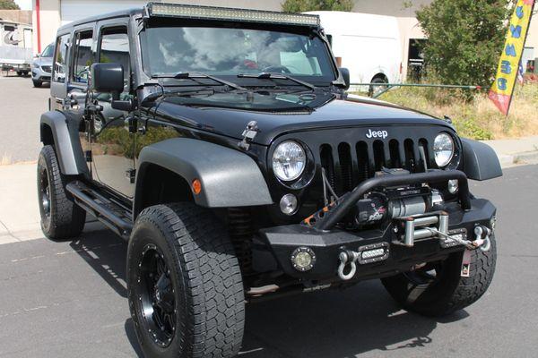 2015 Jeep Wrangler Rubicon 4x4 - Low Miles