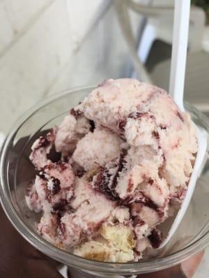 Huckleberry cheesecake ice cream